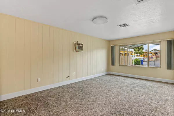 Las Cruces, NM 88001,1735 Dogwood ST