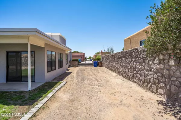 Las Cruces, NM 88012,3922 Saddle Fork CT