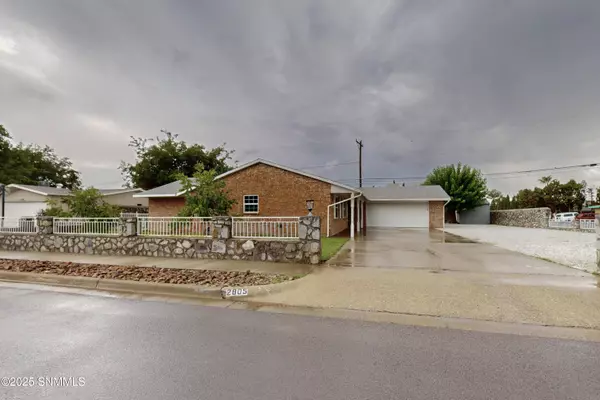 Las Cruces, NM 88005,2805 Topley AVE