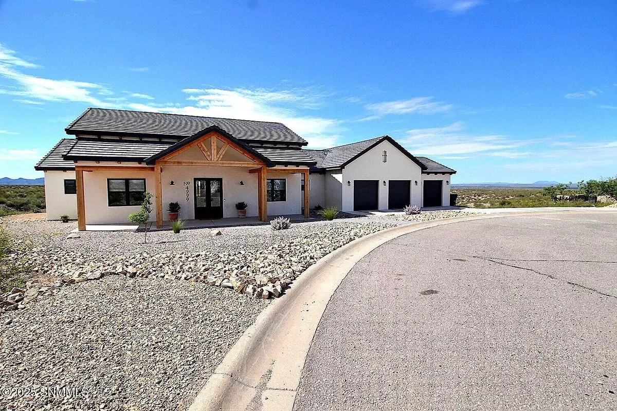 Las Cruces, NM 88011,4999 Horse Springs CT