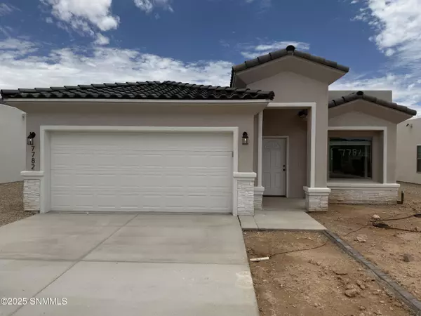 7782 San Eduardo ST, Las Cruces, NM 88012