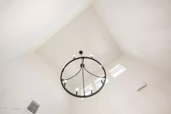 Las Cruces, NM 88011,3013 Maddox LOOP