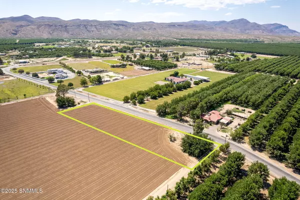 Las Cruces, NM 88007,1605 Trails End RD