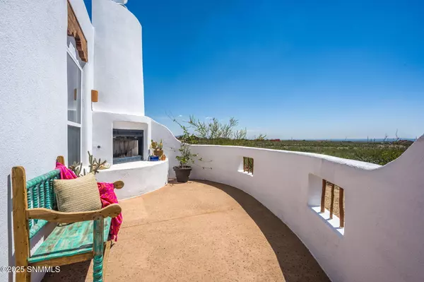 Las Cruces, NM 88011,4030 Red Yucca CT