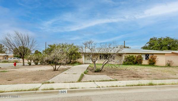 1305 Park DR, Las Cruces, NM 88005