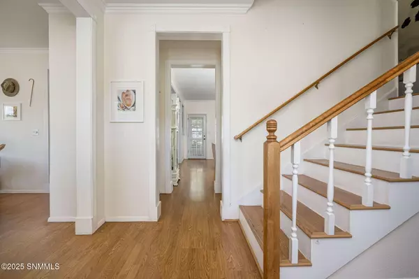 Las Cruces, NM 88007,4872 Raintree LN