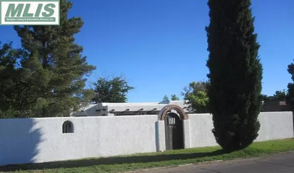 402 Mc Clure RD, Las Cruces, NM 88005