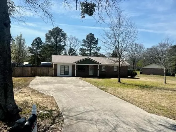 1003 Cagle St NE, Hanceville, AL 35077