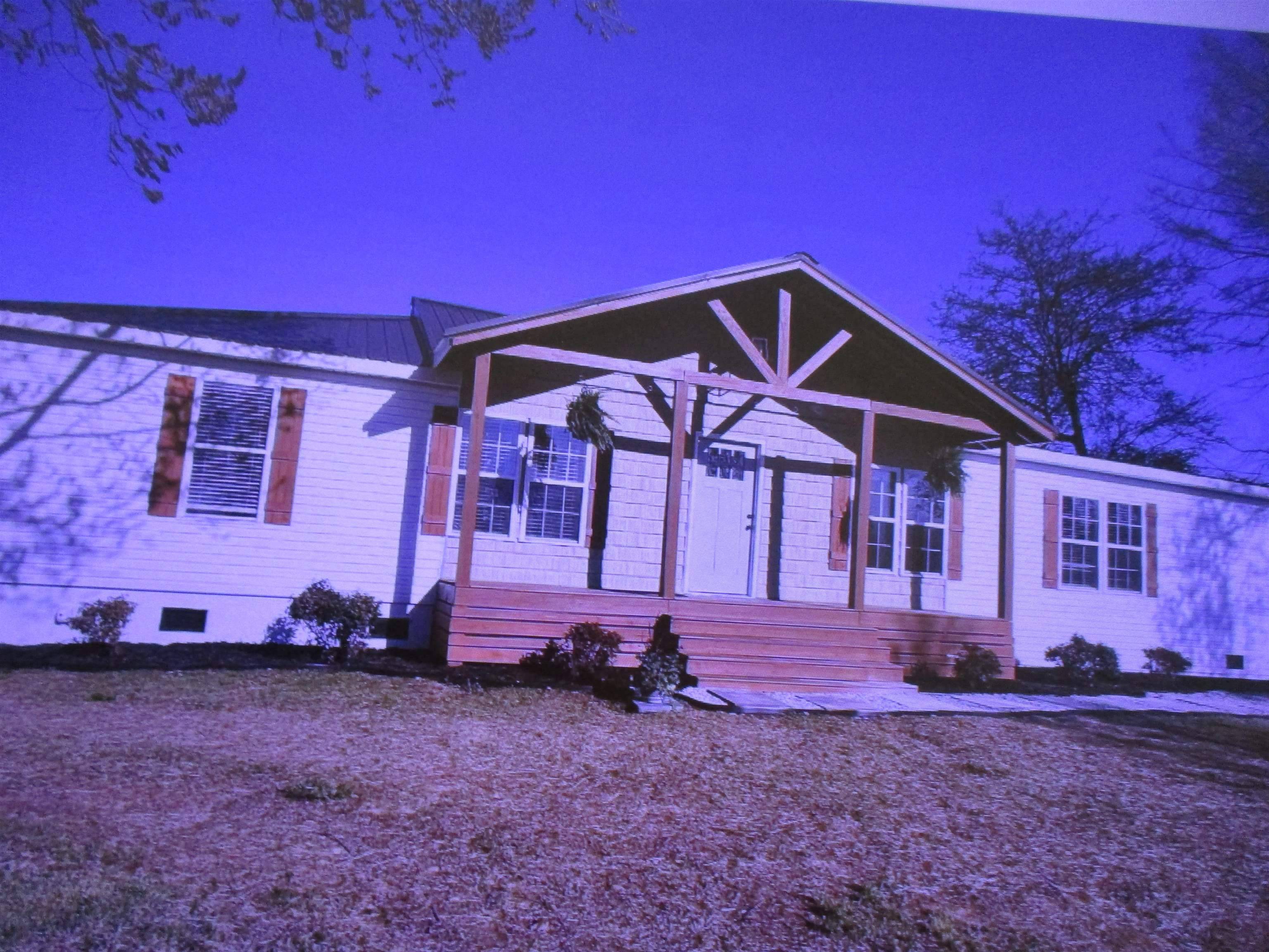 9234 Danville Rd, Danville, AL 35619