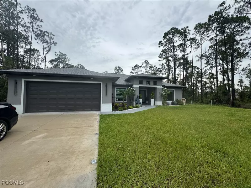 1119 Edison AVE, Lehigh Acres, FL 33972