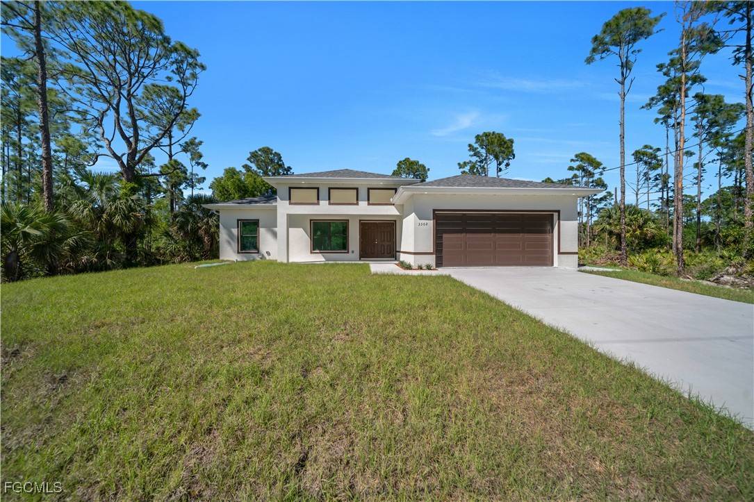 3302 35TH ST W, Lehigh Acres, FL 33971