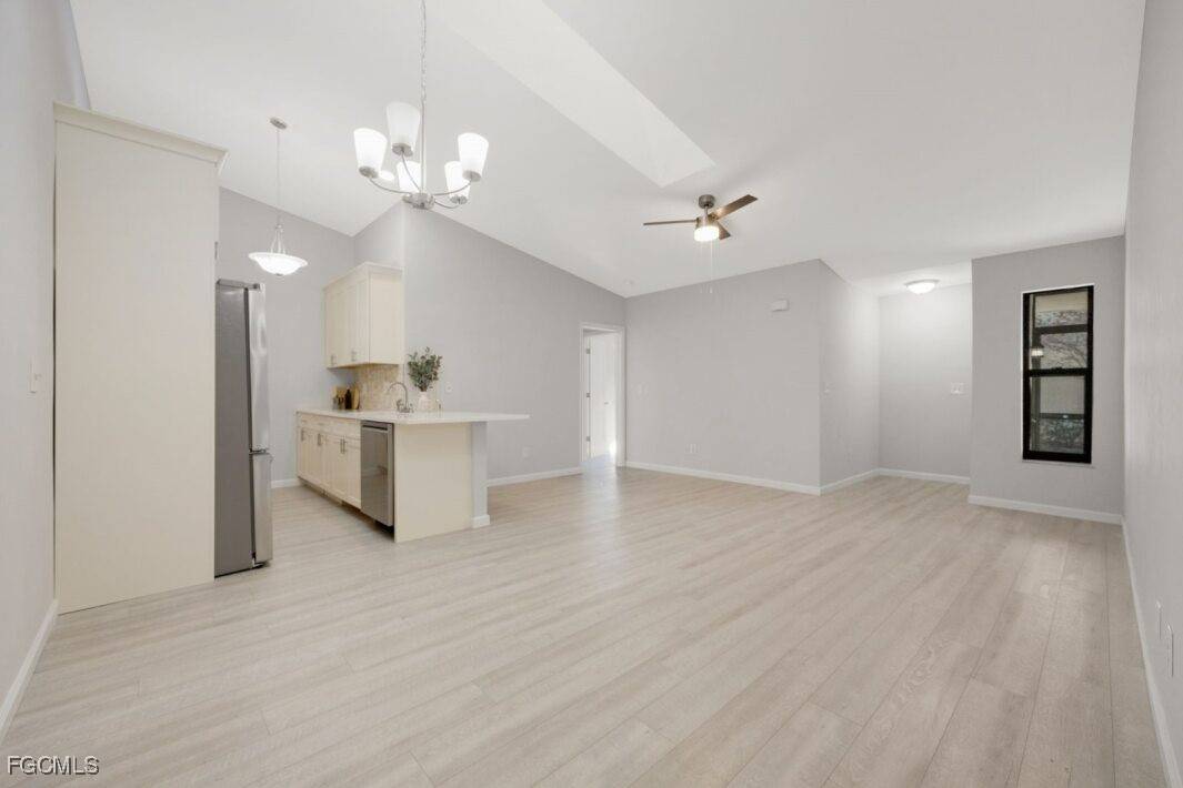 Cape Coral, FL 33914,5113 SW 15th PL #215