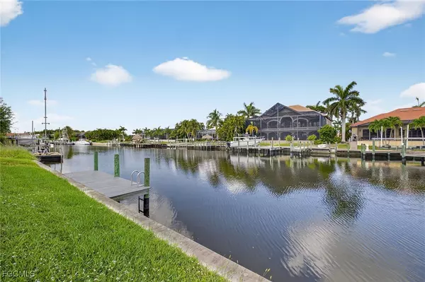 Cape Coral, FL 33914,2532 SW 26th PL
