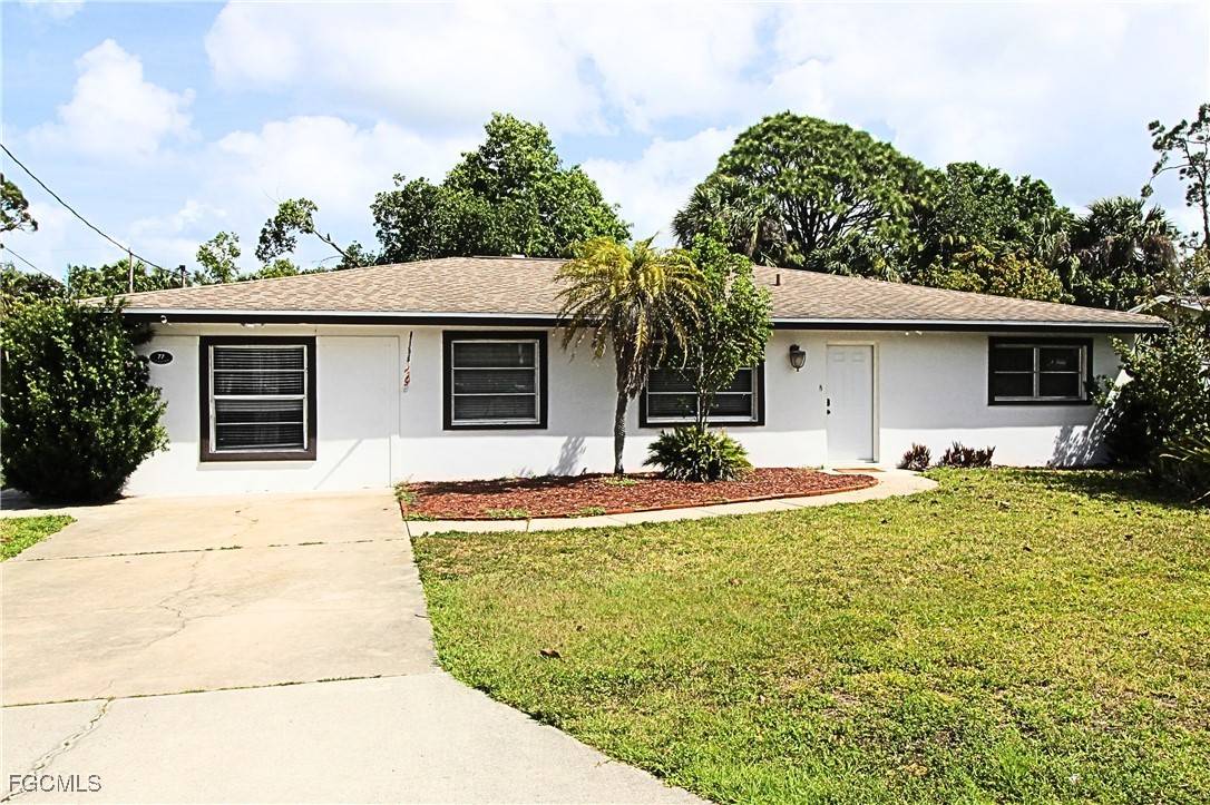 77 Cardinal DR, North Fort Myers, FL 33917