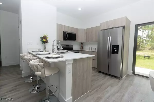 Lehigh Acres, FL 33974,1123 Deauville ST E