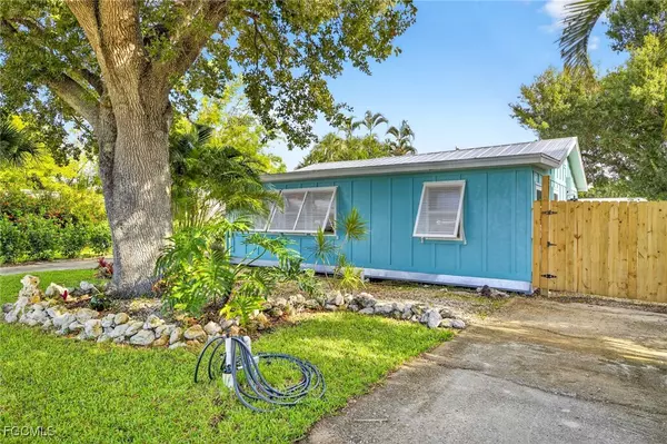 Fort Myers, FL 33908,12650 Water LN