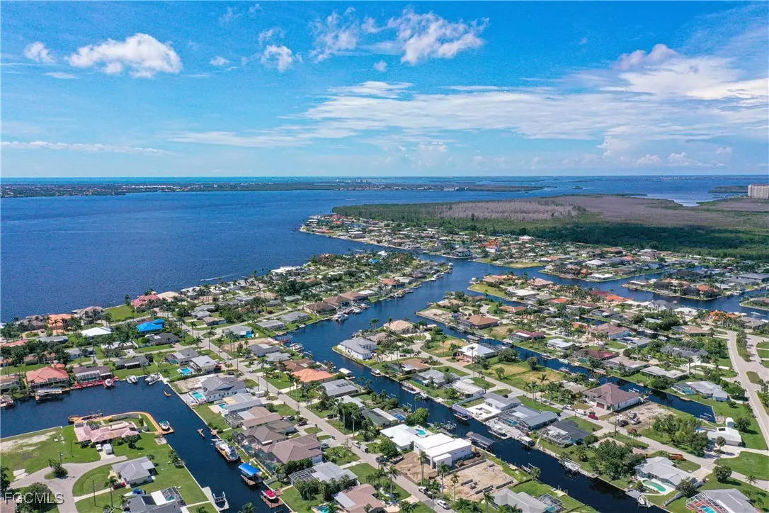 Cape Coral, FL 33904,5362 Bayshore AVE
