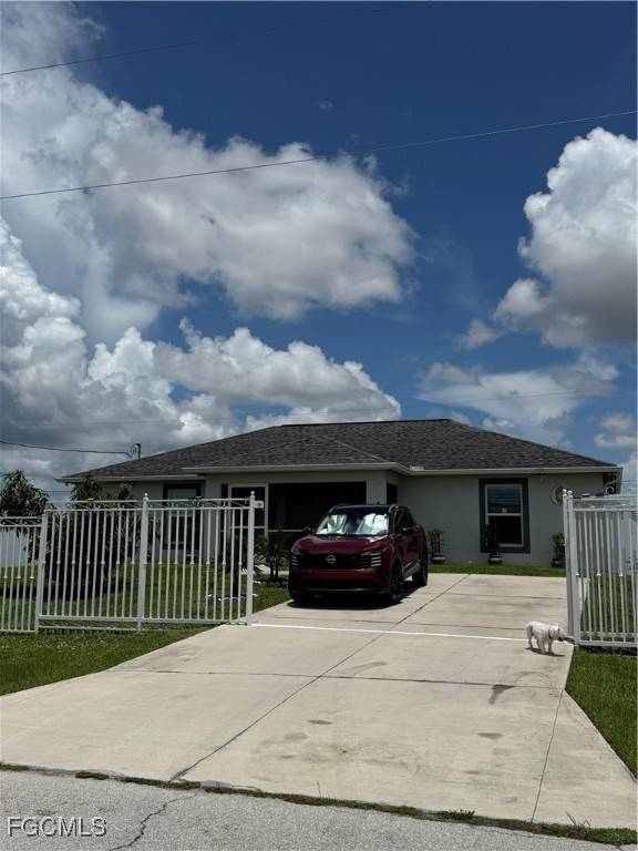 9001 N Indio CIR, Labelle, FL 33935