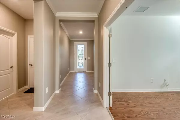 Estero, FL 33928,19777 The Place BLVD