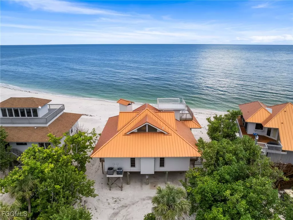 Captiva, FL 33924,406 Gulf Bend DR
