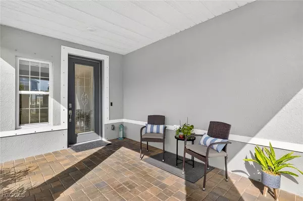 North Fort Myers, FL 33917,8772 Cascade Price CIR