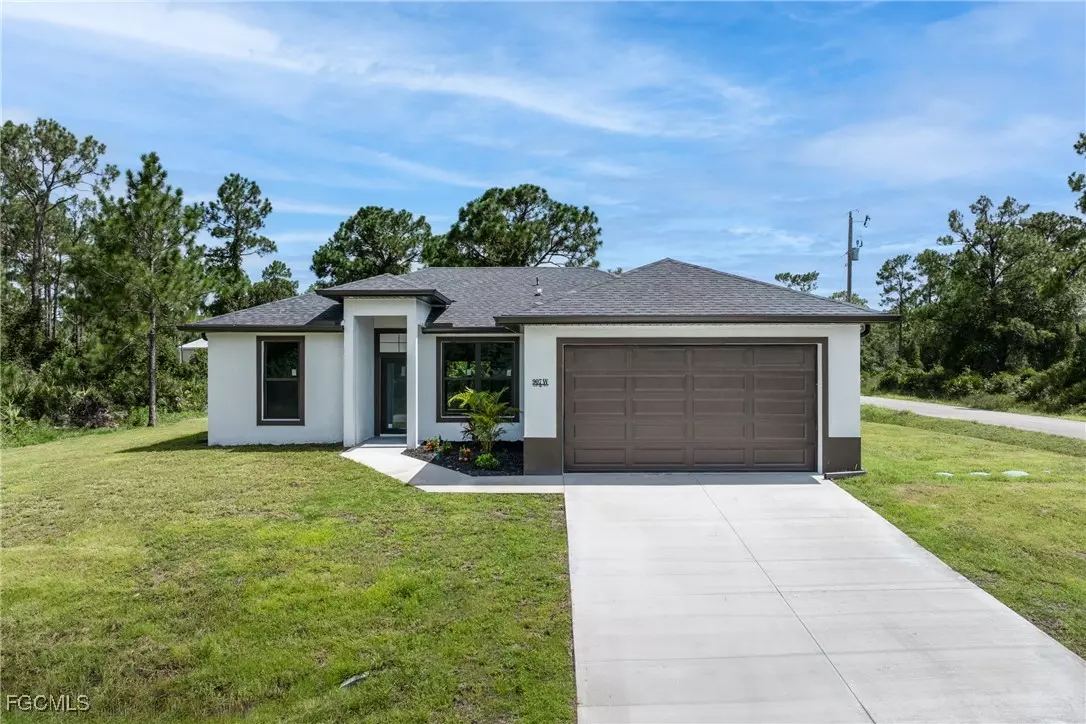 Lehigh Acres, FL 33972,907 W 9th ST