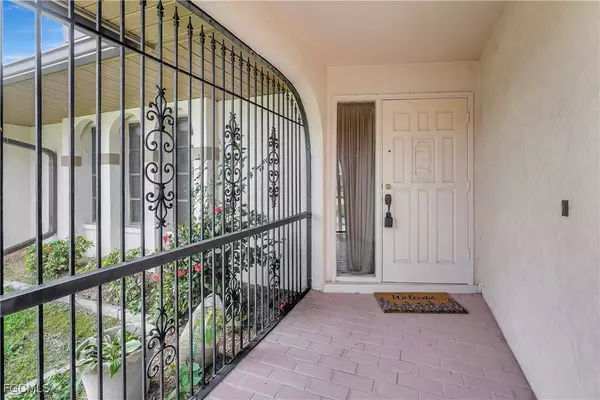 Cape Coral, FL 33904,1102 SE 28th TER