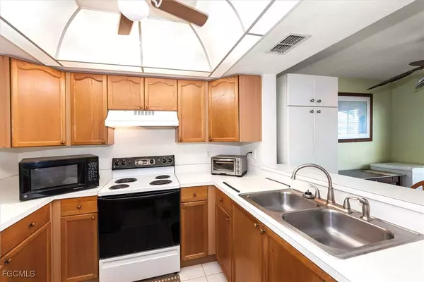 Bonita Springs, FL 34135,28201 Pine Haven WAY #145