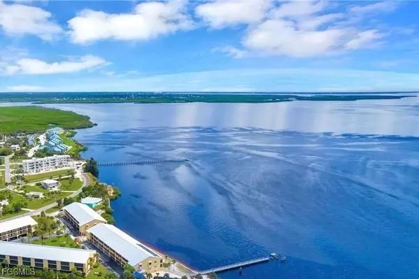 Port Charlotte, FL 33953,14459 RIVER BEACH DR W #221