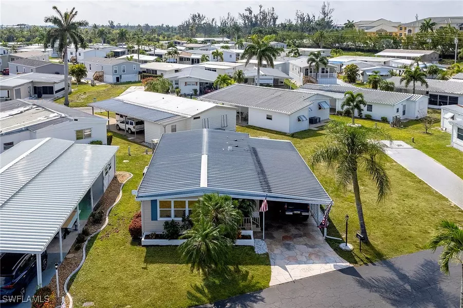340 Mattie AVE, Fort Myers, FL 33908