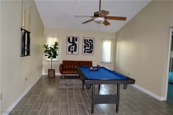 Cape Coral, FL 33990,1406 SE 22nd ST