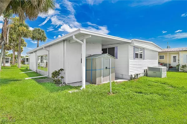 North Fort Myers, FL 33917,116 Overland TRL