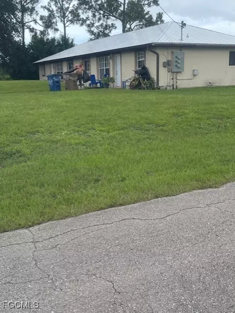 Lehigh Acres, FL 33973,3017/3019 Gilbert AVE S