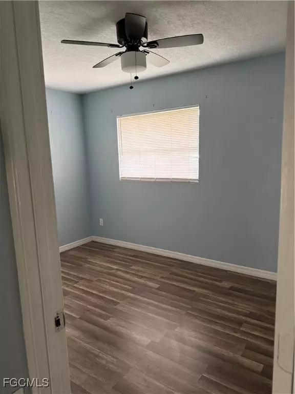 North Fort Myers, FL 33917,1171 Laurel DR