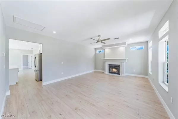 Fort Myers Beach, FL 33931,5830 Lauder ST