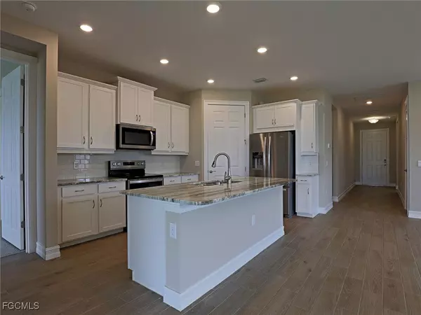 Cape Coral, FL 33993,269 Spring Hill Lake LOOP