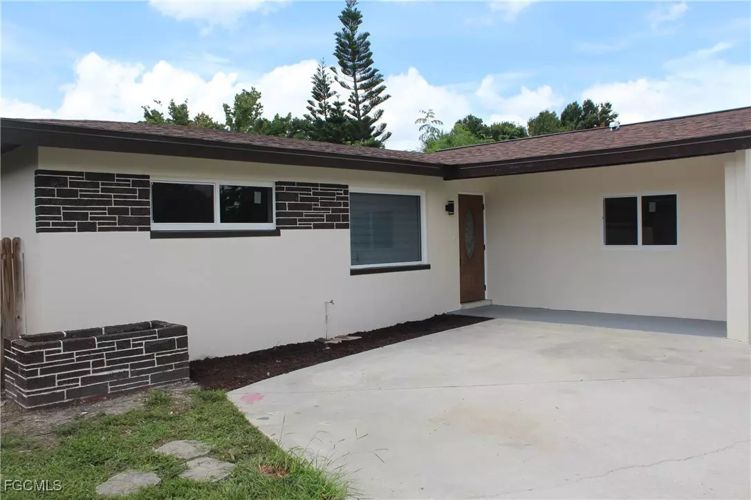 Fort Myers, FL 33901,1762 Bonnie CT