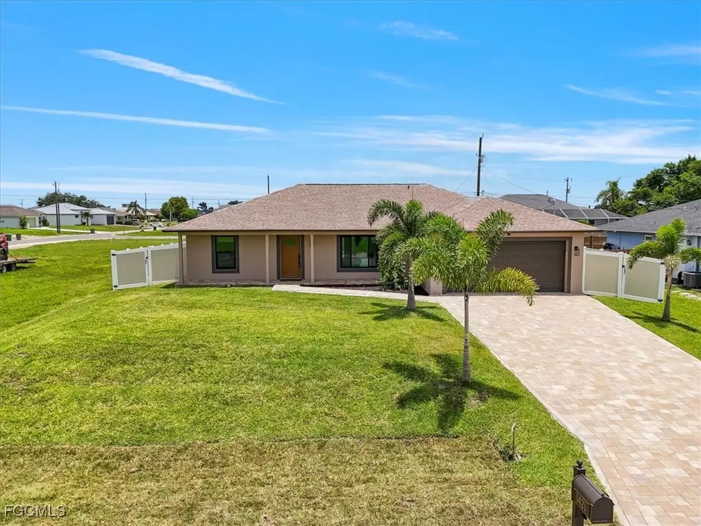 Cape Coral, FL 33909,1421 NE 9th AVE
