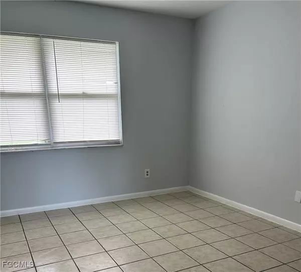Cape Coral, FL 33909,953 NE Pine Island LN #953