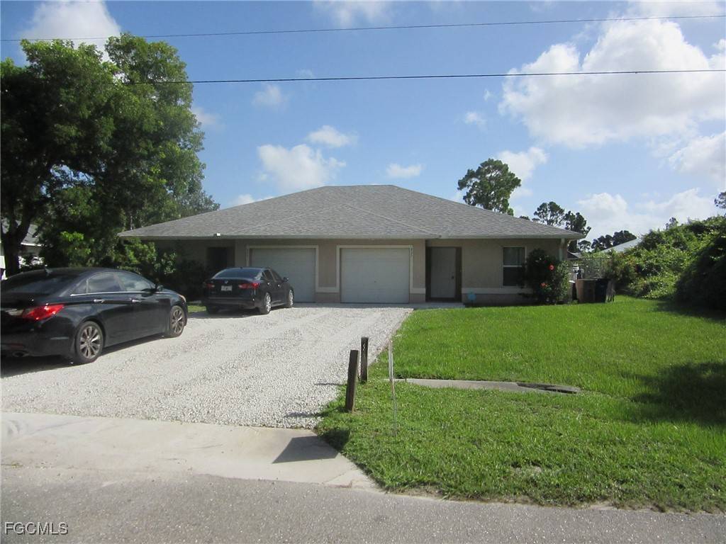 805/807 Meadow RD, Lehigh Acres, FL 33973