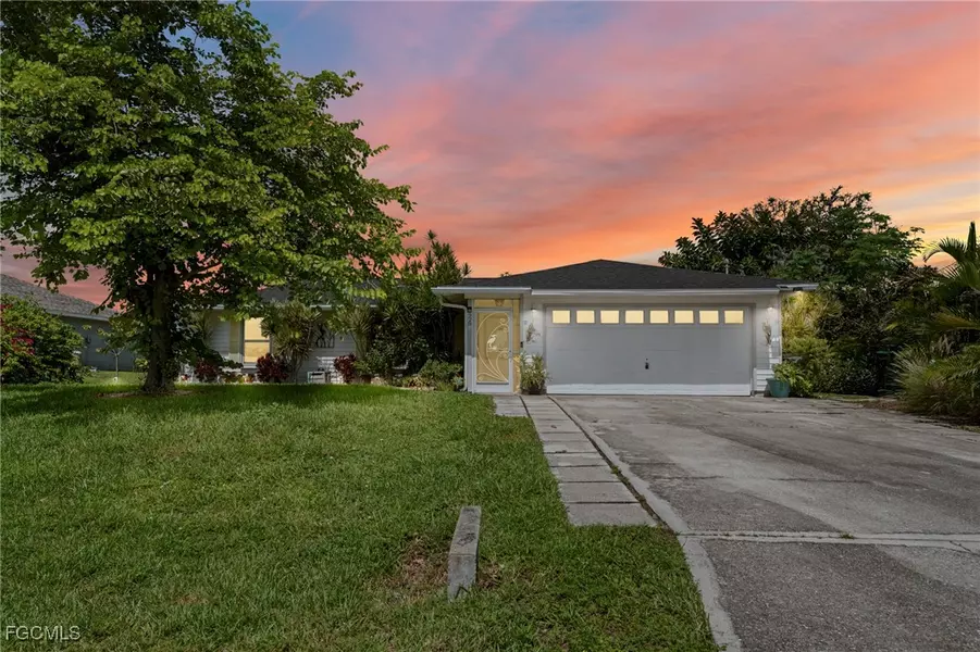 928 NE 1st AVE, Cape Coral, FL 33909