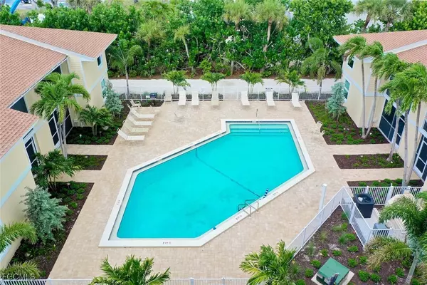 Sanibel, FL 33957,2321 W Gulf DR #1B