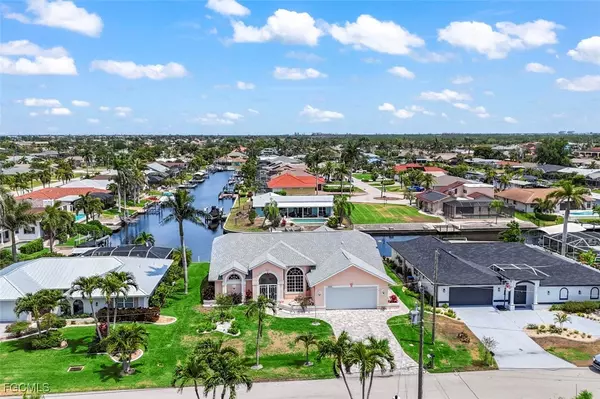 2029 SE 27th TER, Cape Coral, FL 33904
