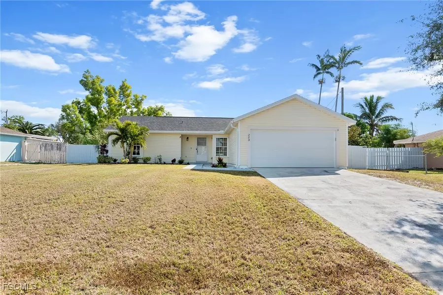 229 NE 21st PL, Cape Coral, FL 33909