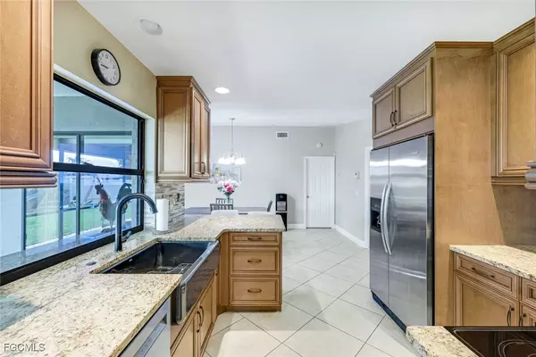 Cape Coral, FL 33914,222 SW 39th ST