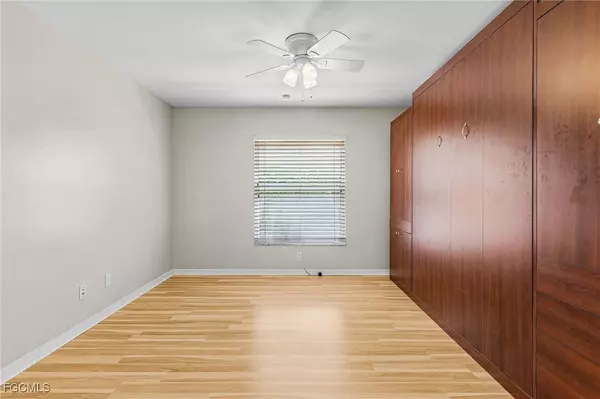 Fort Myers, FL 33912,8661 Manderston CT