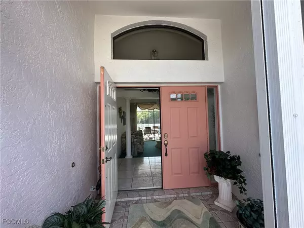 Cape Coral, FL 33990,1202 SE 21st ST