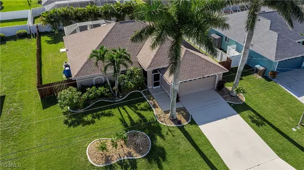 Cape Coral, FL 33991,909 SW 6th CT