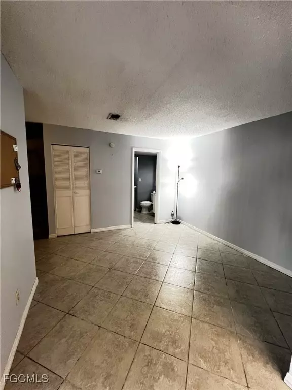 Fort Myers, FL 33907,1700 Park Meadows DR #1