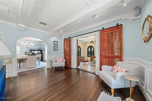 Fort Myers, FL 33901,1226 Wales DR